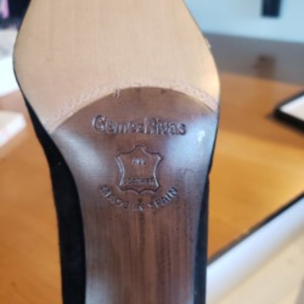 Genuine Python And Suede Pumps - image 6